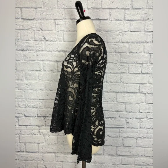 Show Me Your Mumu Flora Fan Top Iola Lace Black size S - Picture 7 of 9